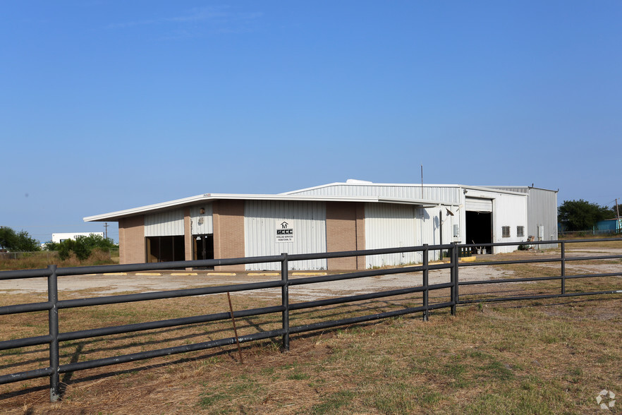 1130 S Highway 77, Robstown, TX à vendre - Photo principale - Image 1 de 1