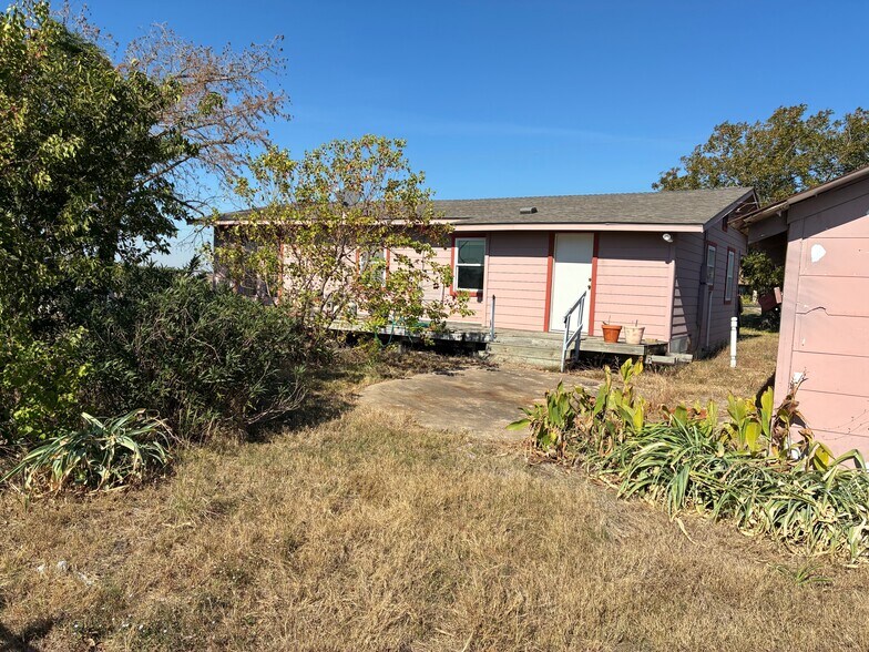 16950 FM 971, Granger, TX à vendre - Photo du bâtiment - Image 2 de 8
