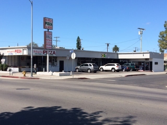 3961 S Western Ave, Los Angeles, CA for lease - Primary Photo - Image 1 of 6