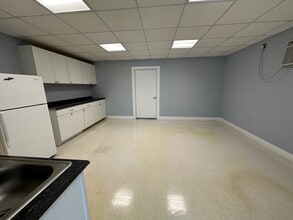 2164 Platinum Rd, Apopka, FL for lease Interior Photo- Image 2 of 8