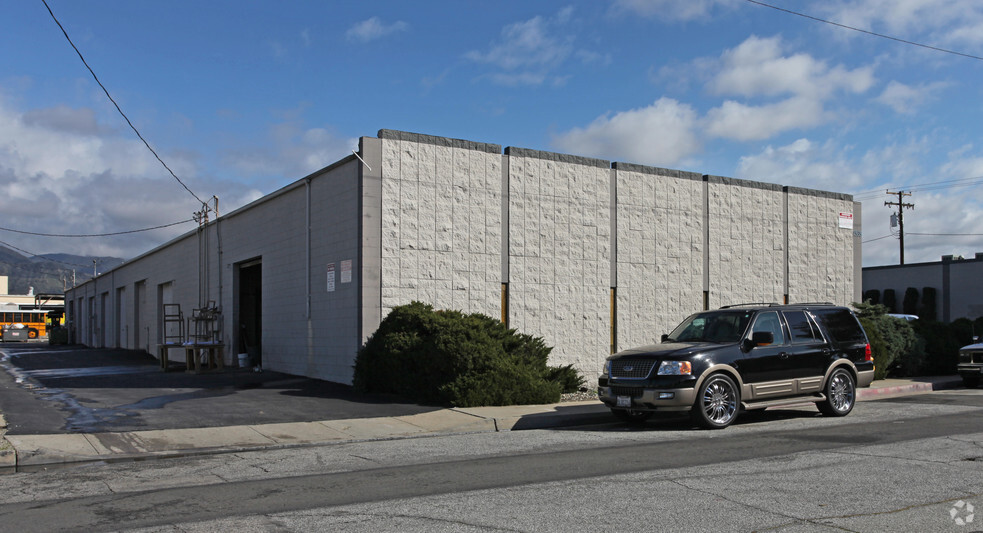 1535 W McKinley St, Azusa, CA for lease - Building Photo - Image 3 of 4