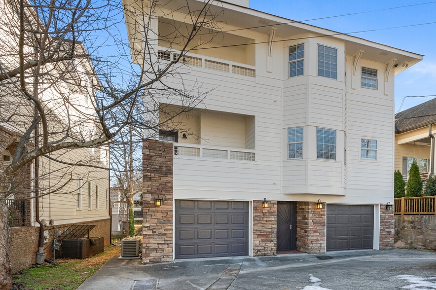 567 Winton Ter NE, Atlanta, GA for sale - Building Photo - Image 1 of 23