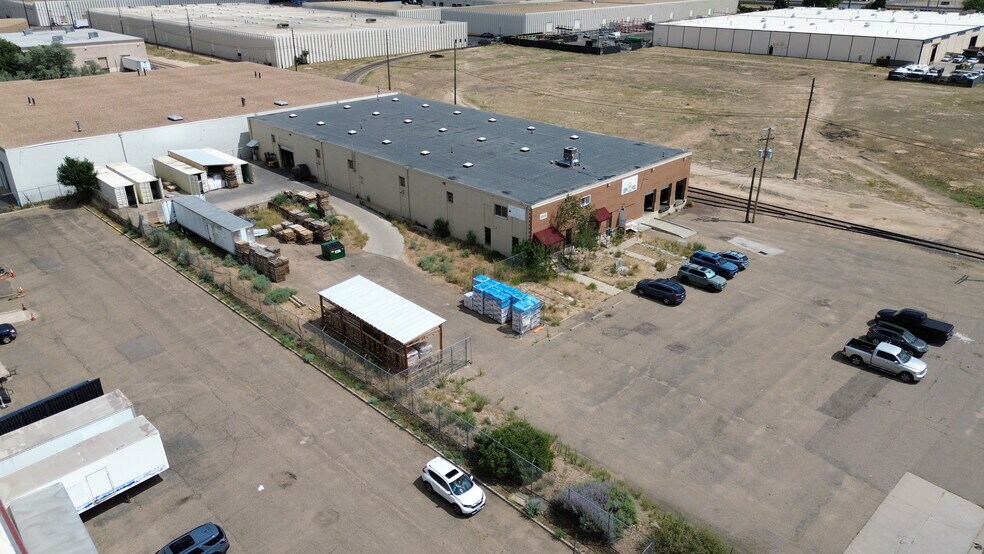 4300 Monaco St, Denver, CO à louer - Photo du bâtiment - Image 2 de 4