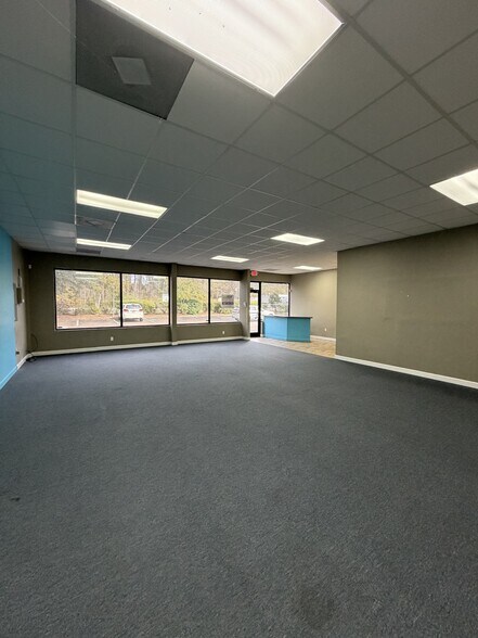 3208 Mill St, Summerville, SC à louer - Photo du bâtiment - Image 3 de 13