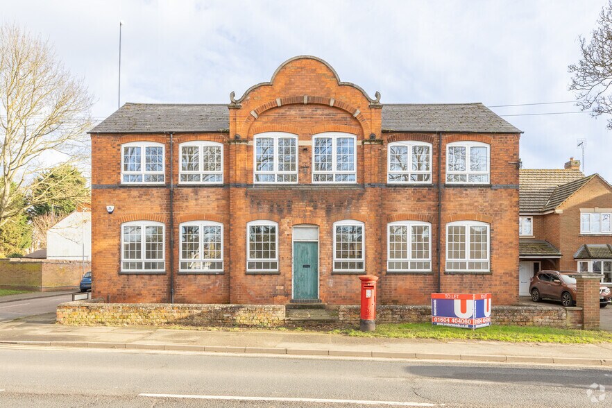 1-4 Rock Rd, Finedon for lease - Primary Photo - Image 1 of 3