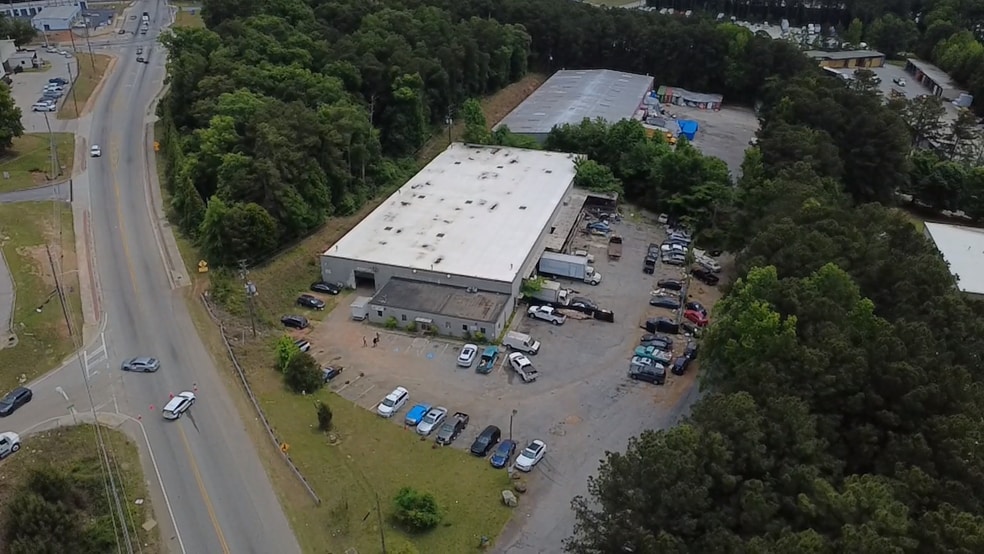 2435 Stone Mountain Lithonia Rd, Lithonia, GA for lease - Primary Photo - Image 1 of 21