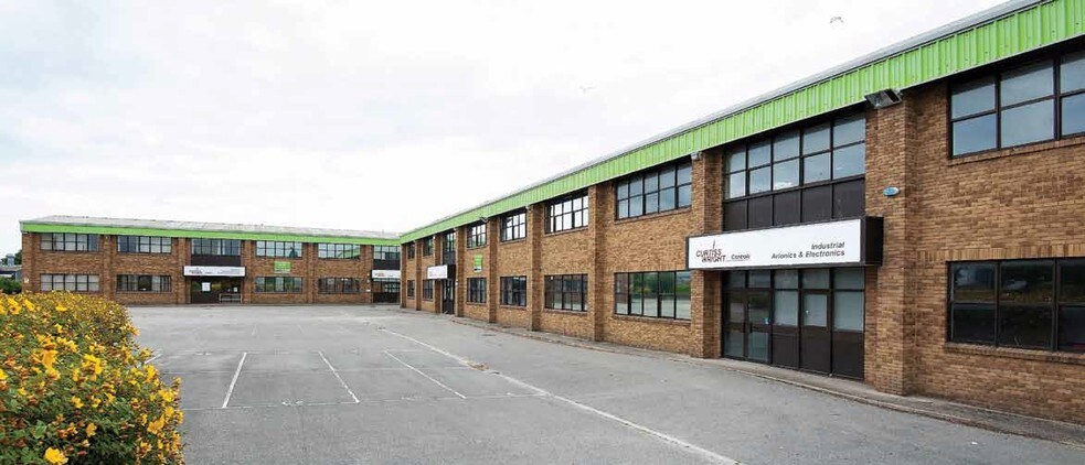 4-8 Airfield Rd, Christchurch à louer - Photo du bâtiment - Image 2 de 18