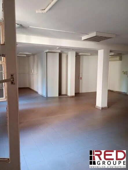 Office in Aix-en-Provence for lease - Building Photo - Image 2 of 6