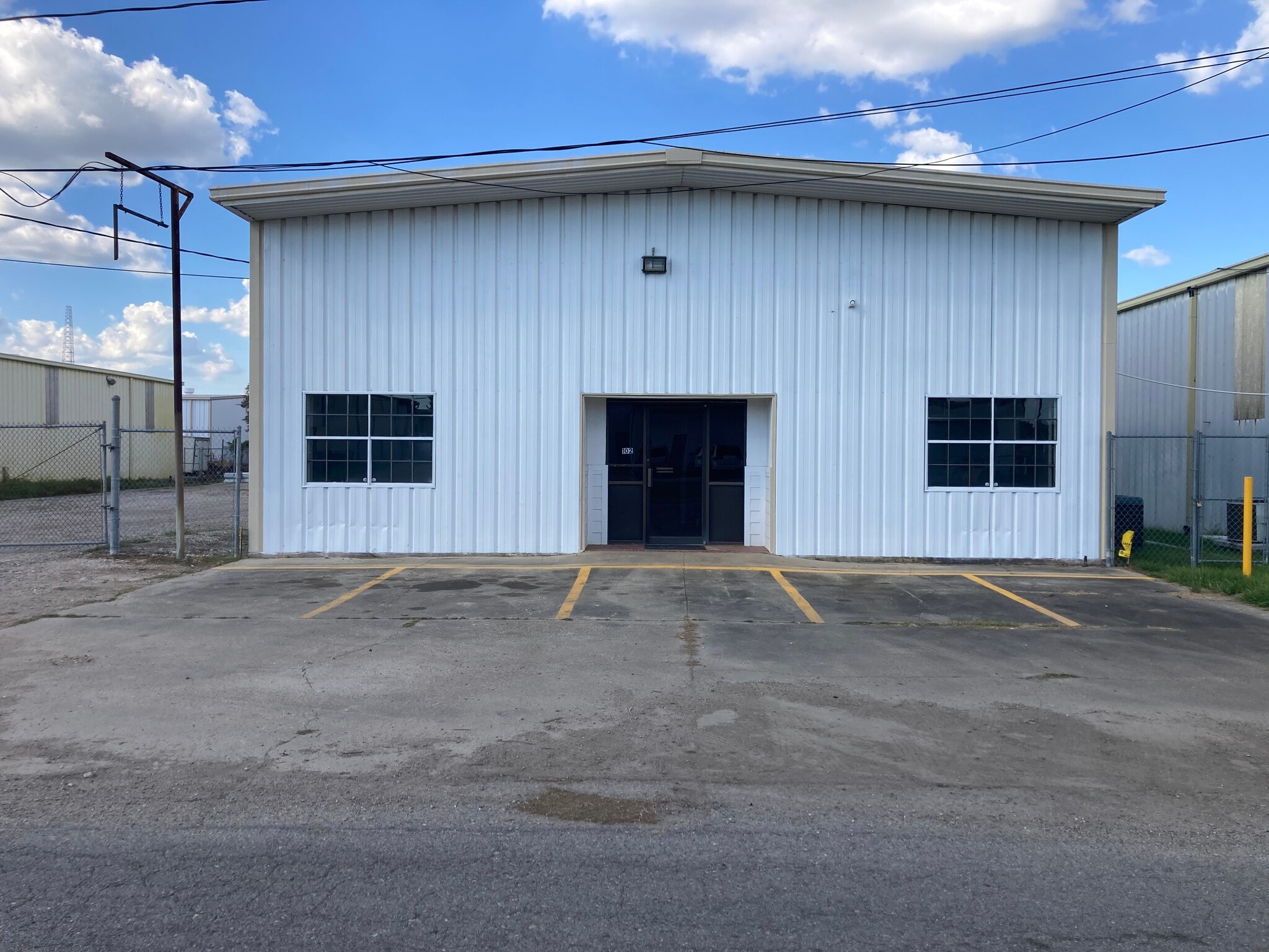 102 Saul Dr, Scott, LA for lease Primary Photo- Image 1 of 9