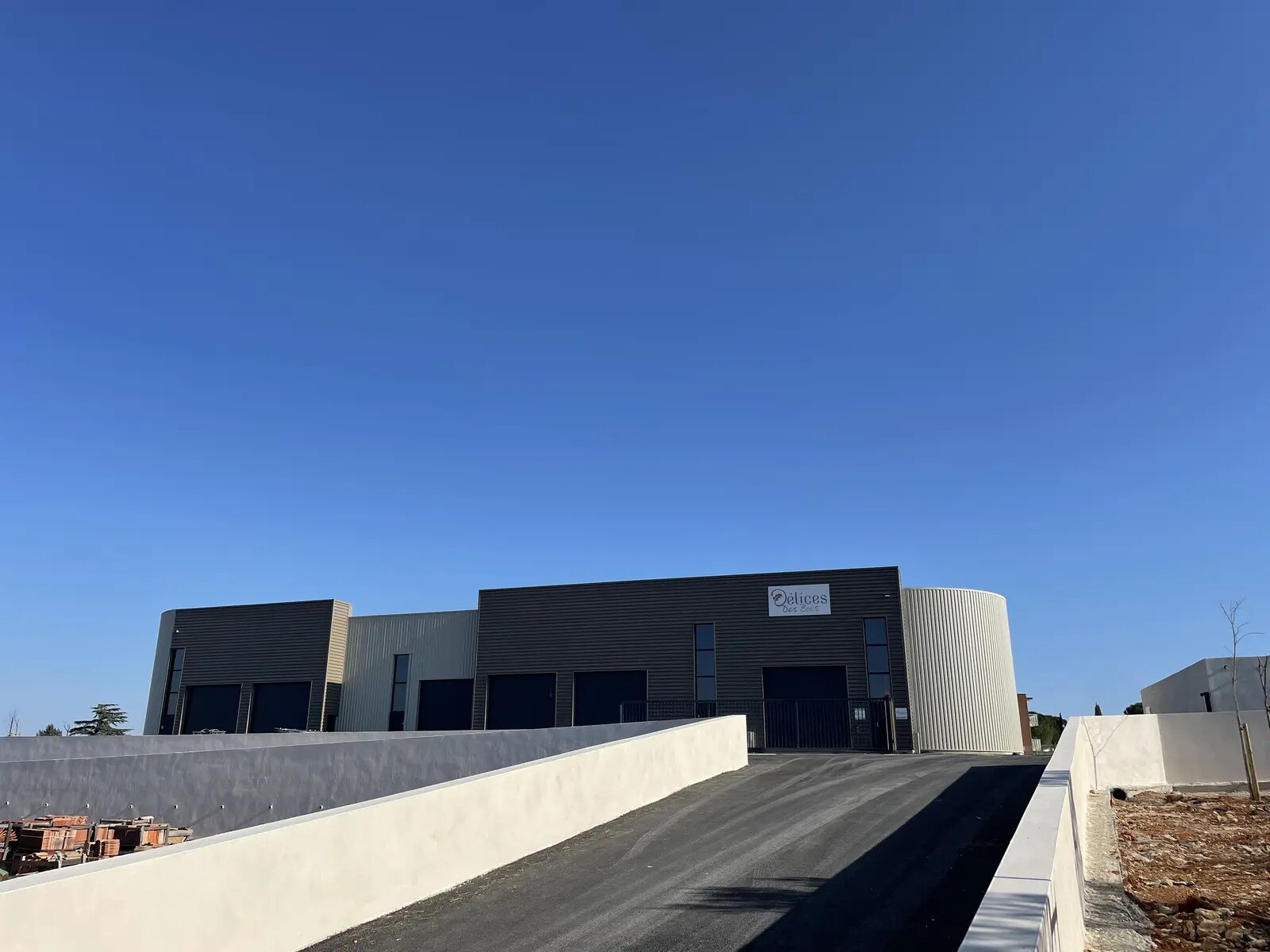 20 Rue Des Roches, Saint-Georges-d'Orques à vendre Photo du bâtiment- Image 1 de 5