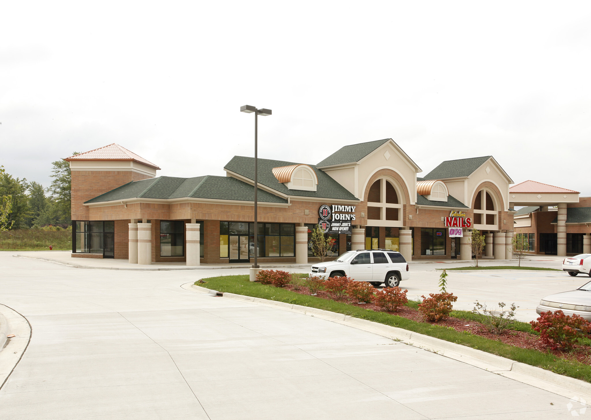 49895 Grand River Ave, Wixom, MI for lease Building Photo- Image 1 of 7