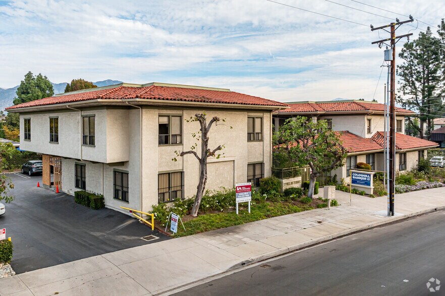 77 Las Tunas Dr, Arcadia, CA à louer - Photo du bâtiment - Image 3 de 5