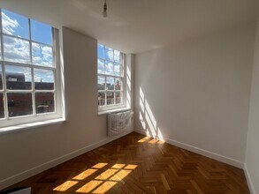 100 High St, Bedford for lease Interior Photo- Image 2 of 12