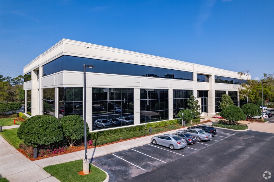 11301 Corporate Blvd, Orlando, FL for sale - Primary Photo - Image 1 of 8