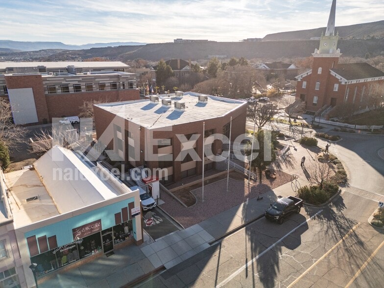 1 S Main St, Saint George, UT à vendre - Photo du bâtiment - Image 3 de 44