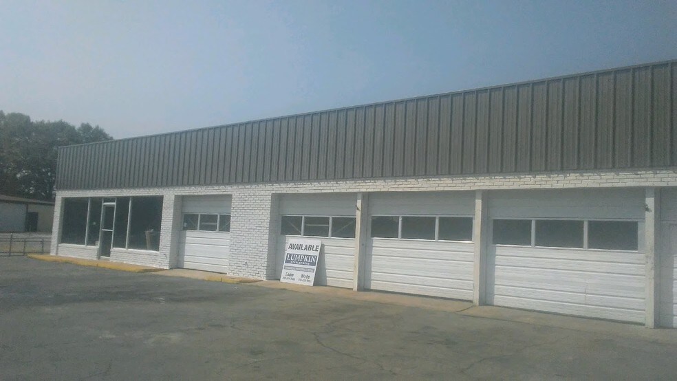 801 14th St N, Bessemer, AL à louer - Photo du bâtiment - Image 2 de 3