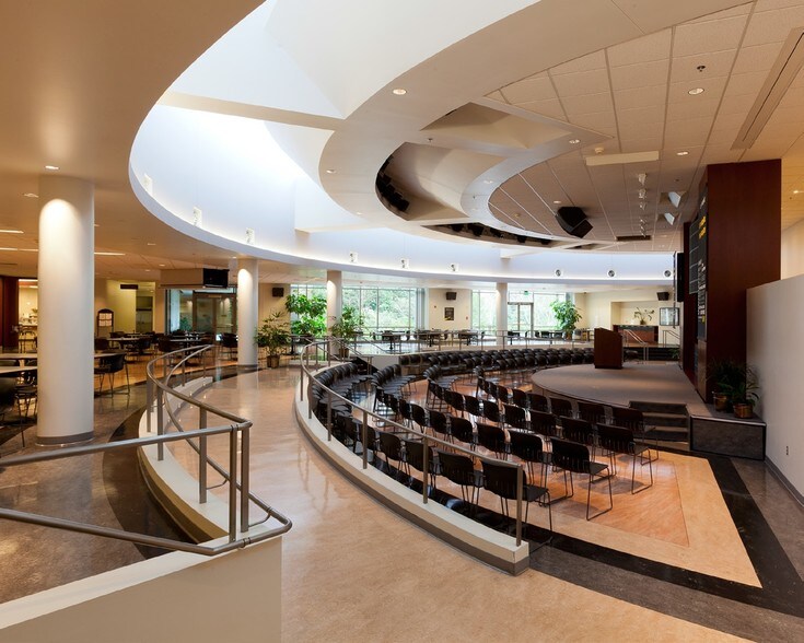 5505 NE Moore Ct, Hillsboro, OR à louer - Photo intérieure - Image 2 de 24