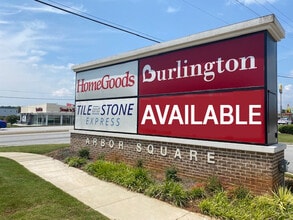 9552 Highway 5, Douglasville, GA à louer Photo du bâtiment- Image 2 de 2