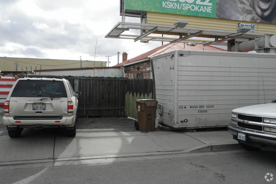322 N Freya St, Spokane, WA for lease - Building Photo - Image 2 of 2