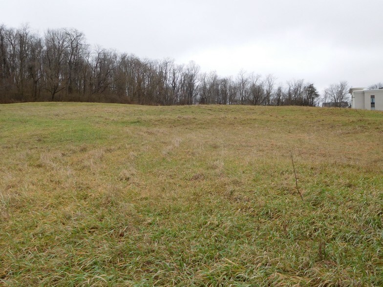 2103 Pleasant Valley Rd, Fairmont, WV à vendre - Photo du bâtiment - Image 3 de 64