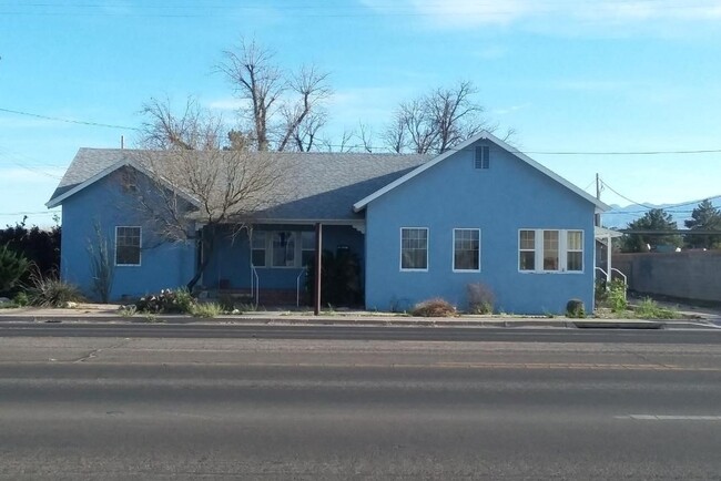 Plus de détails pour 1431 W Thatcher Blvd, Safford, AZ - Vente au détail à vendre