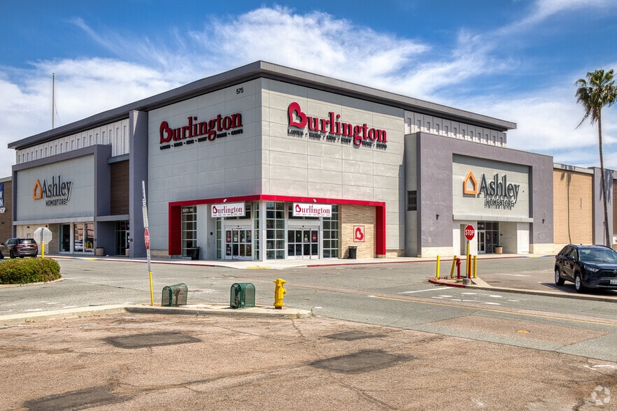 415-761 Parkway Plaza, El Cajon, CA for lease - Primary Photo - Image 1 of 14