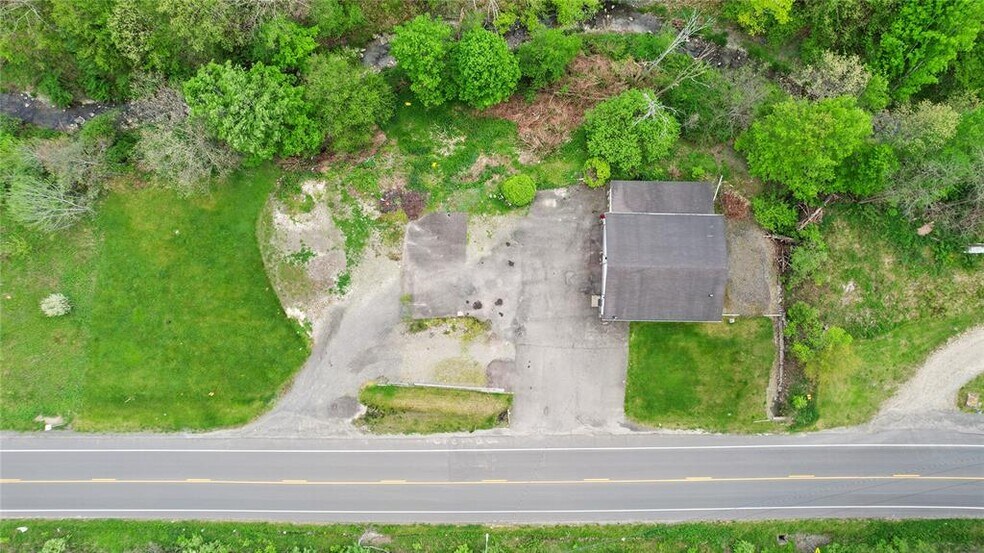 1401 Day Hollow Rd, Endicott, NY à vendre - Aérien - Image 2 de 10