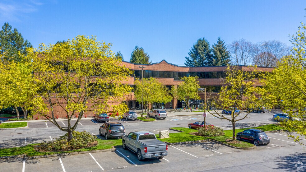 19515 North Creek Pky, Bothell, WA à louer - Photo du bâtiment - Image 1 de 5