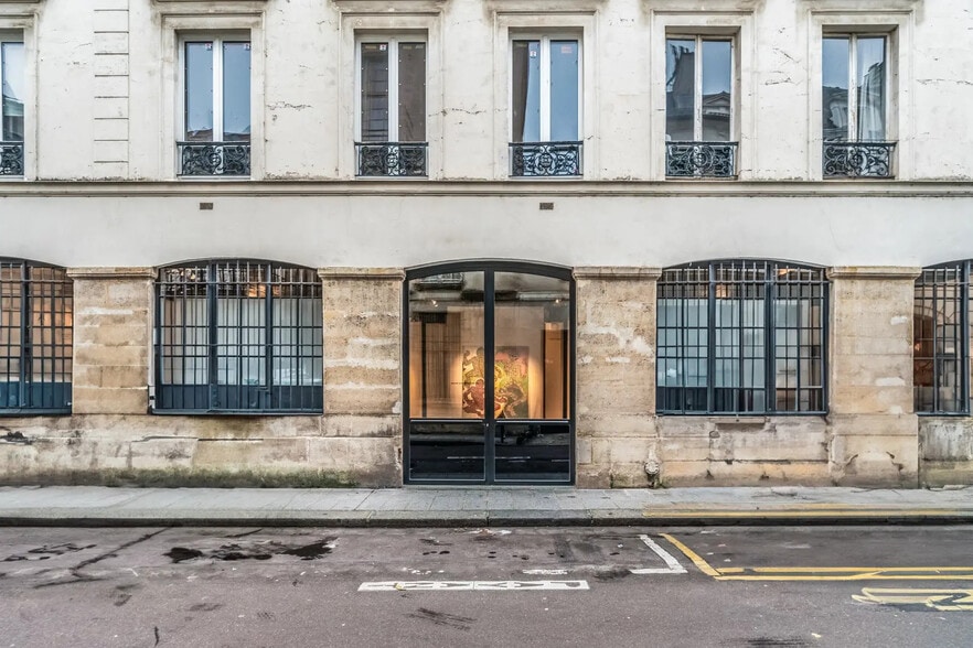 Retail in Paris for sale - Building Photo - Image 2 of 12