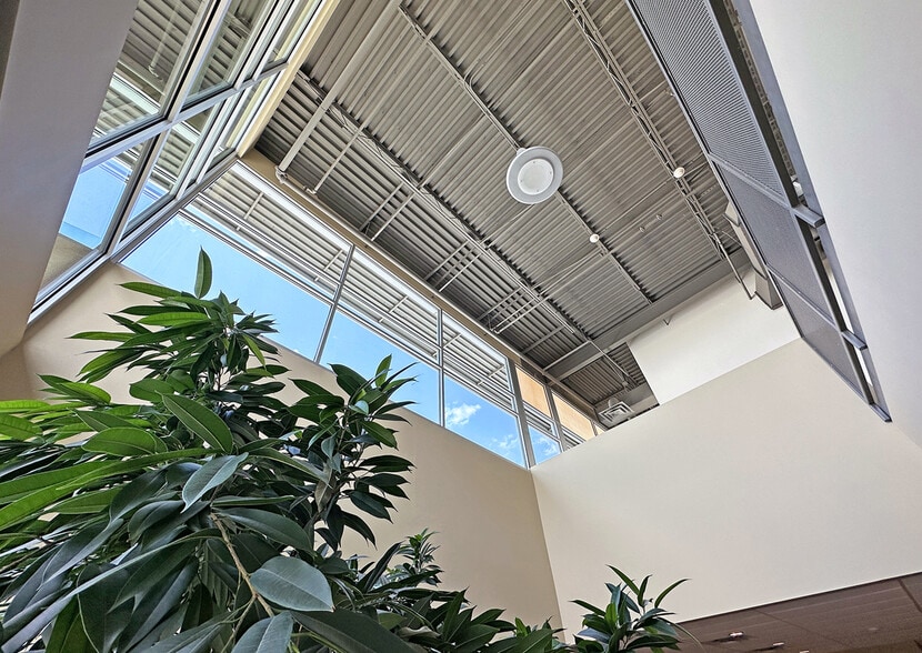 8650 Alameda Blvd NE, Albuquerque, NM for lease - Building Photo - Image 3 of 7