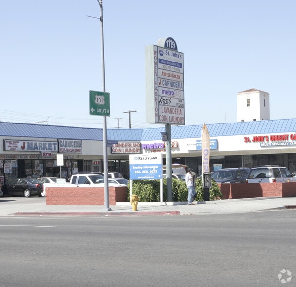 1119 N Western Ave, Los Angeles, CA for lease - Building Photo - Image 2 of 4
