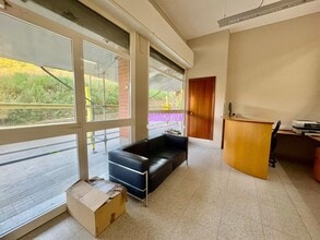 Commerce de détail dans Badalona, Barcelona à louer Photo intérieure- Image 2 de 21