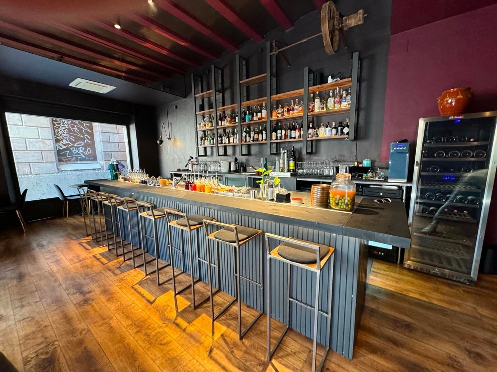 Commerce de détail dans Barcelone, Barcelona à louer Photo principale- Image 1 de 2