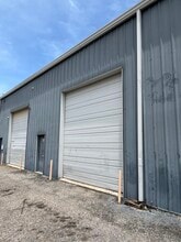 2217 W 34th St, Houston, TX for lease Building Photo- Image 1 of 4