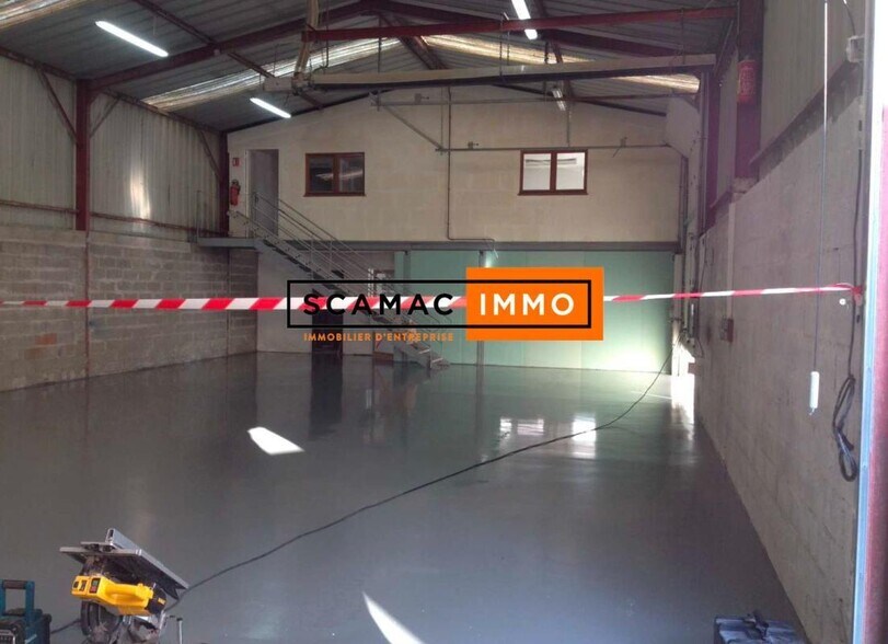Industrial in Herblay for lease - Building Photo - Image 3 of 5
