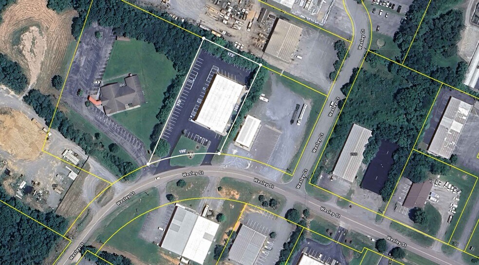 2528 Wesley St, Johnson City, TN à vendre - Photo du bâtiment - Image 3 de 12