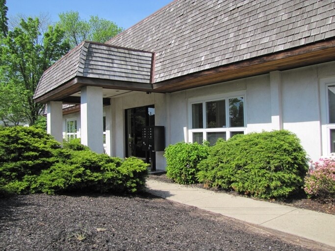 200 Apple St, Quakertown, PA à louer - Photo du bâtiment - Image 3 de 35