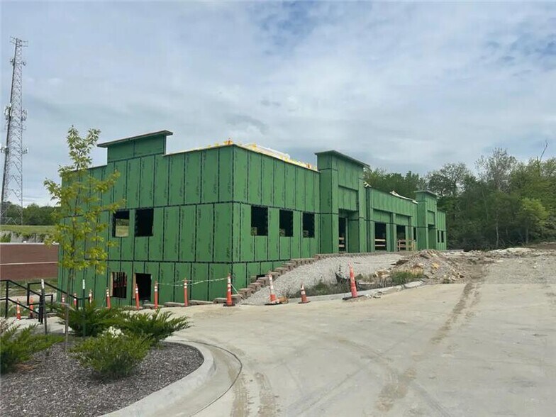 850 Haines Rd, Liberty, MO à louer - Photo du bâtiment - Image 3 de 4