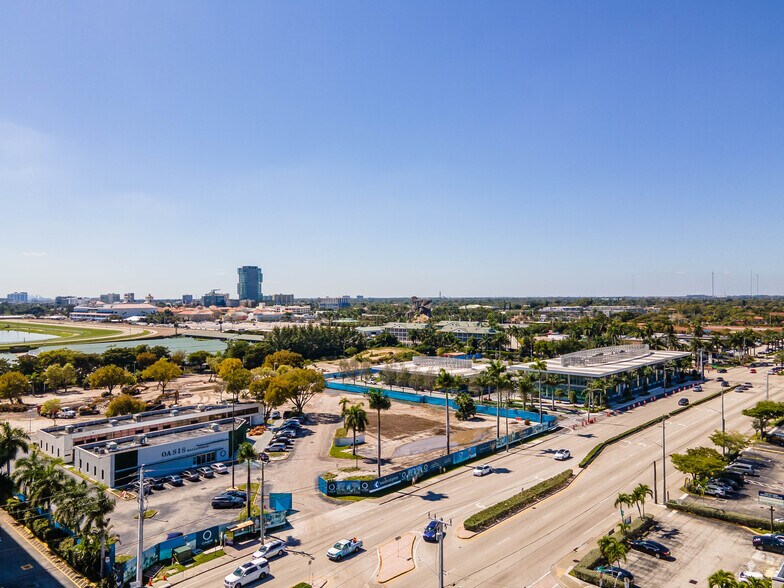 1000-1100 E Hallandale Beach Blvd, Hallandale Beach, FL à vendre - Photo du bâtiment - Image 3 de 11