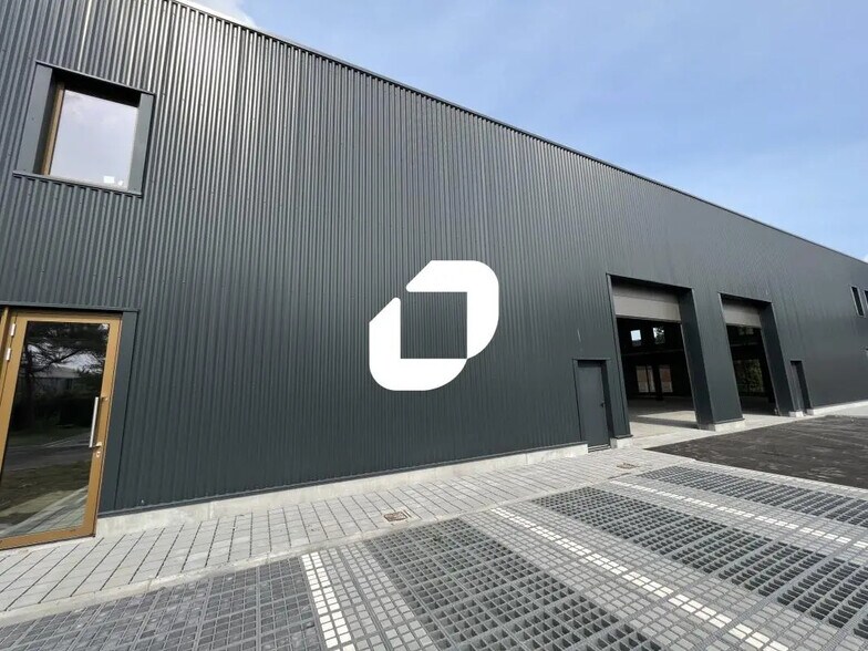 Flex dans Seclin à louer - Photo du bâtiment - Image 2 de 4