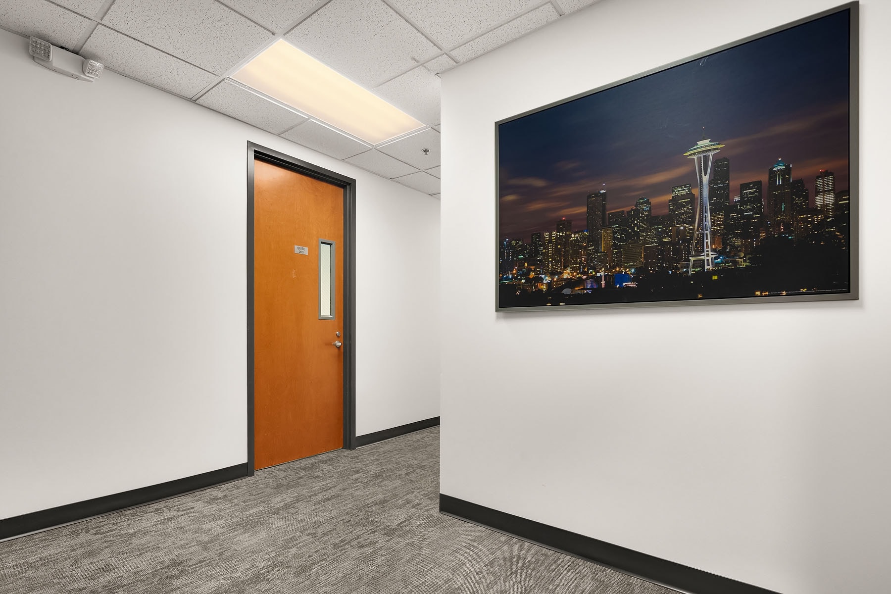 8015 SE 28th St, Mercer Island, WA for lease Interior Photo- Image 1 of 4