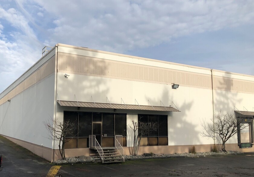 8030-8036 S 194th St, Kent, WA for lease - Building Photo - Image 2 of 3