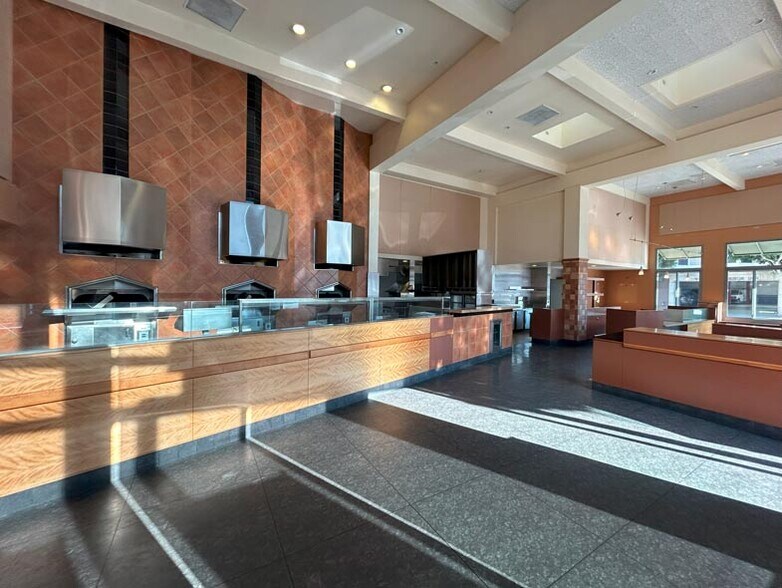 2200 Lombard St, San Francisco, CA à louer - Photo du bâtiment - Image 2 de 10