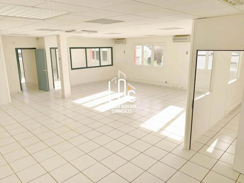 Bureau dans Bouguenais à louer - Photo intérieure - Image 2 de 4