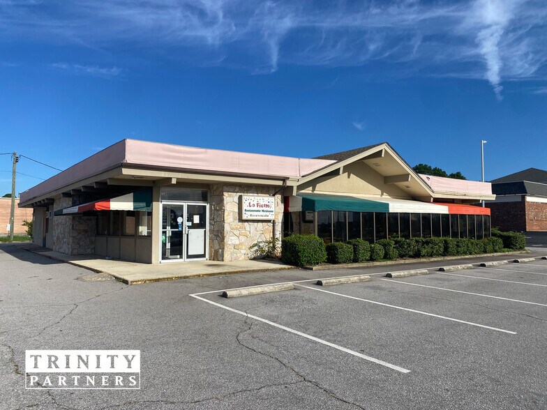 1220 Charleston Hwy, West Columbia, SC à vendre - Photo du bâtiment - Image 2 de 3