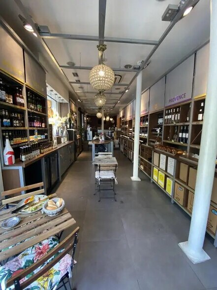 Commerce de détail dans Paris à vendre - Photo intérieure - Image 3 de 8