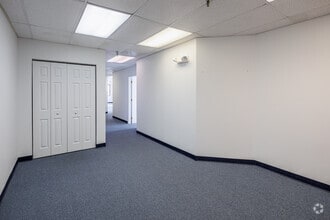 1777 Reisterstown Rd, Pikesville, MD for lease Interior Photo- Image 2 of 8