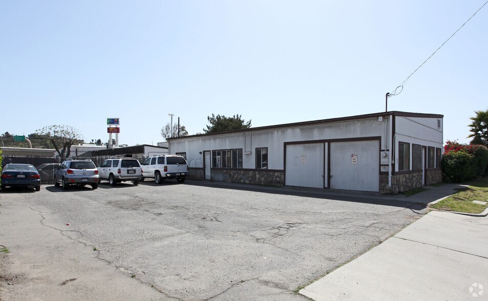 410 N Hale Ave, Escondido, CA for sale - Building Photo - Image 2 of 9