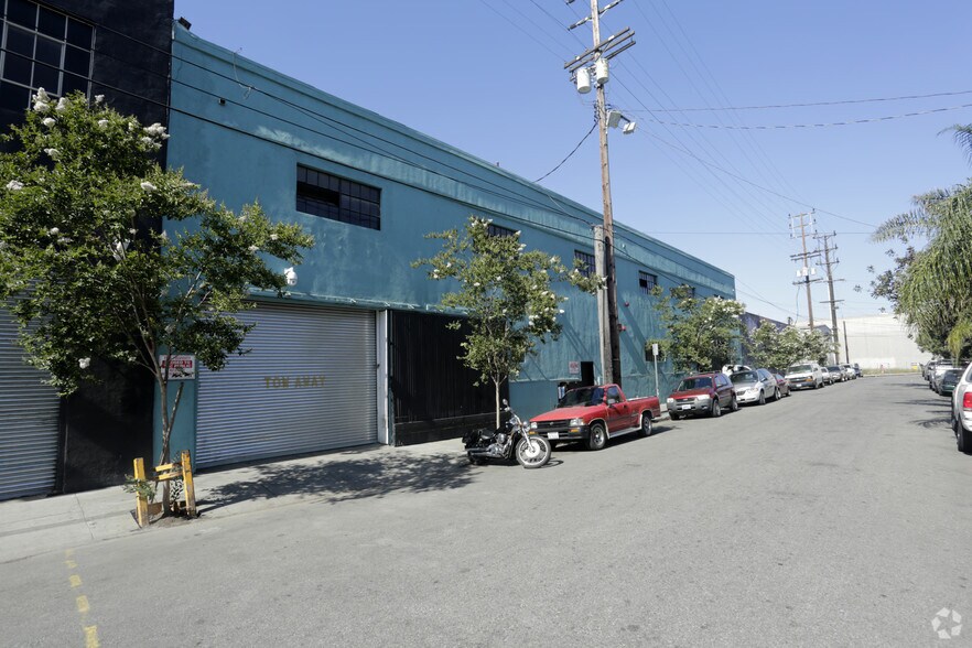 314 W 58th St, Los Angeles, CA à vendre - Photo du bâtiment - Image 3 de 43