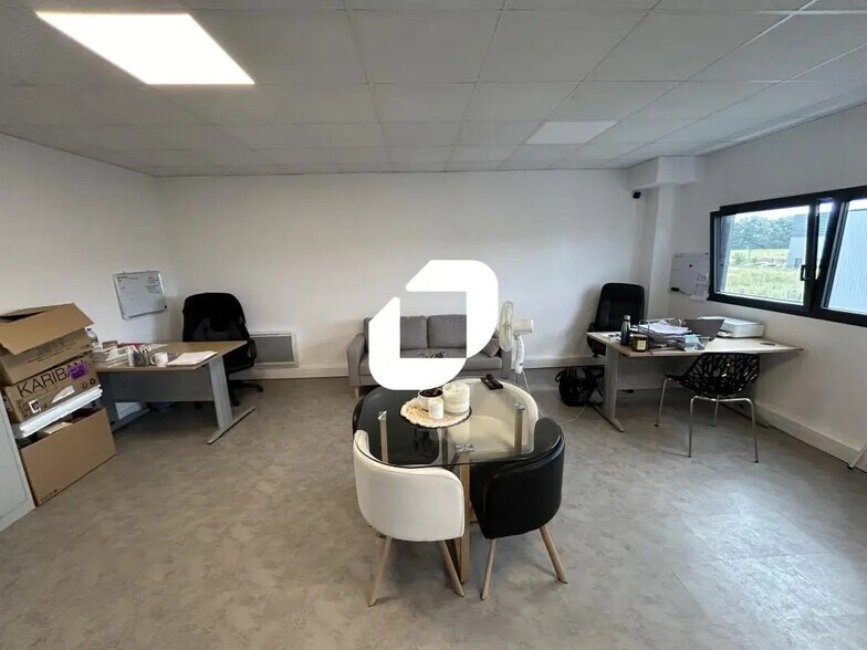 Flex dans Saint-Pierre-du-Perray à louer - Photo intérieure - Image 3 de 4